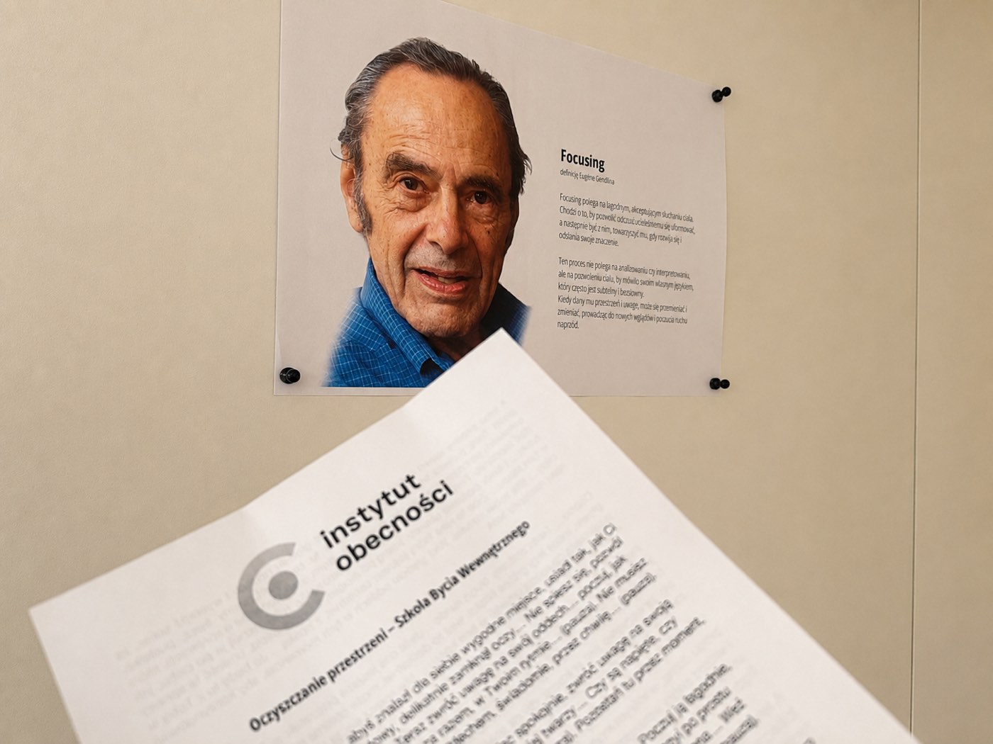 Zdjęcie z warsztatów, spotkań i codziennej pracy Instytutu Obecności